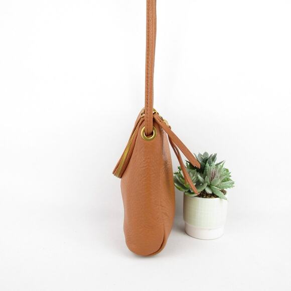 Hobo Leather Fern Saddle Bag - Picture 4 of 7